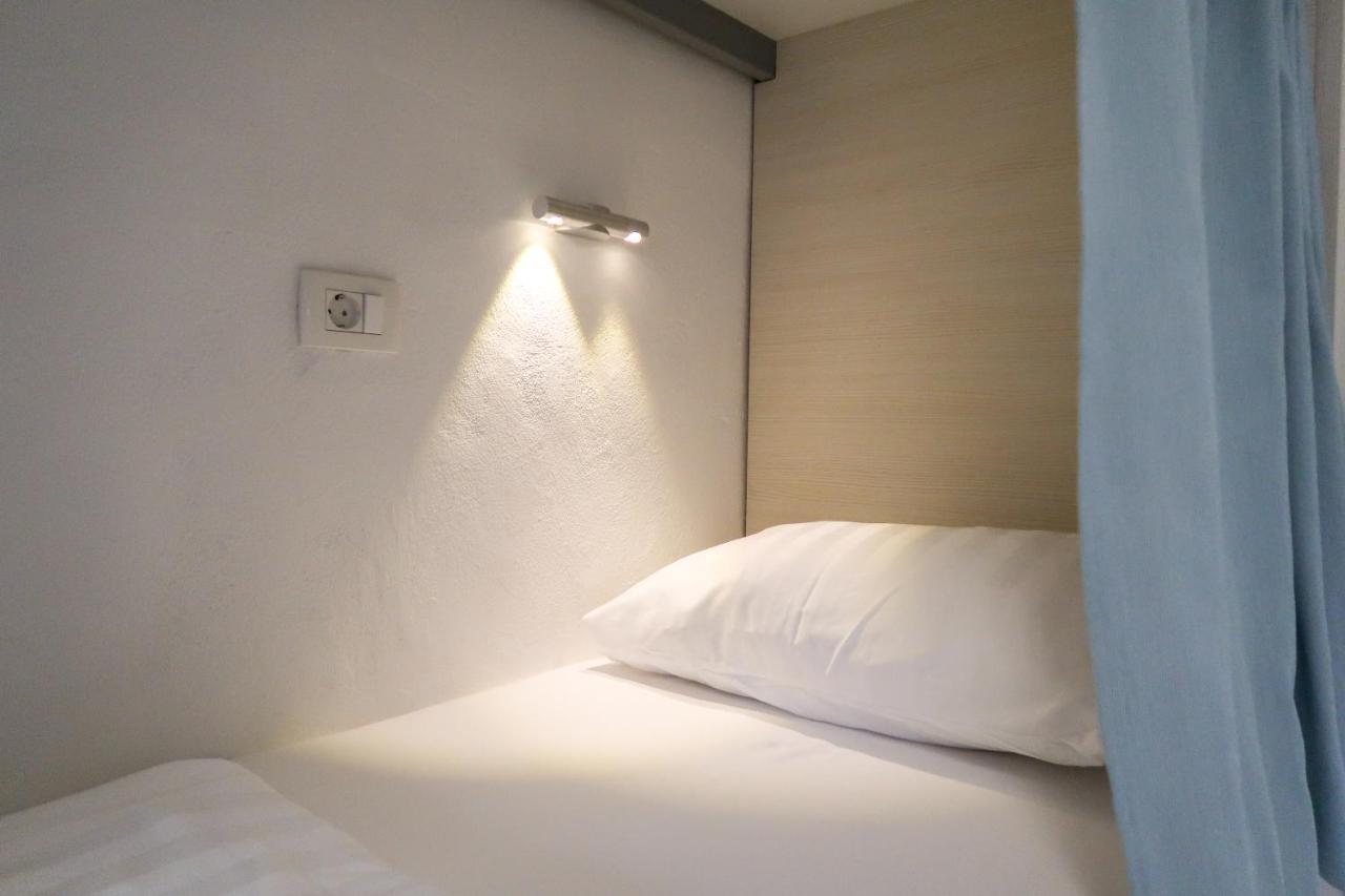Premium Hostel Кобарід Екстер'єр фото