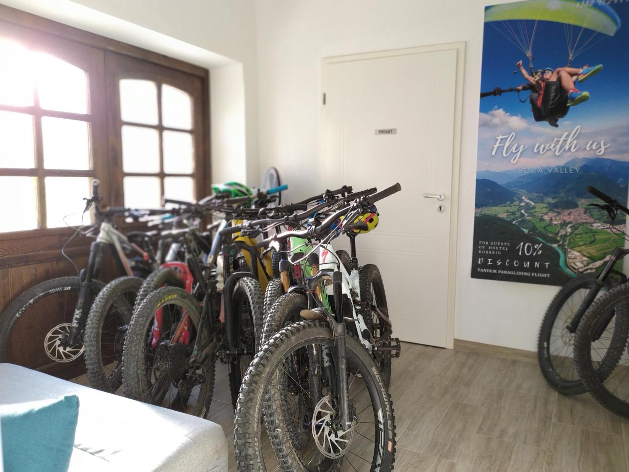 Premium Hostel Кобарід Екстер'єр фото